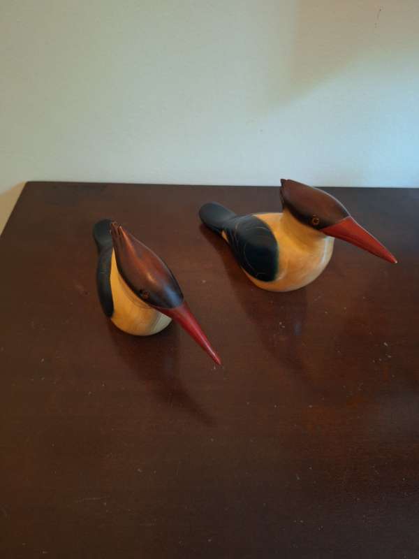 2 FEATHERS GALLERY KINGFISHER 1107/2000 AND 1115/2000